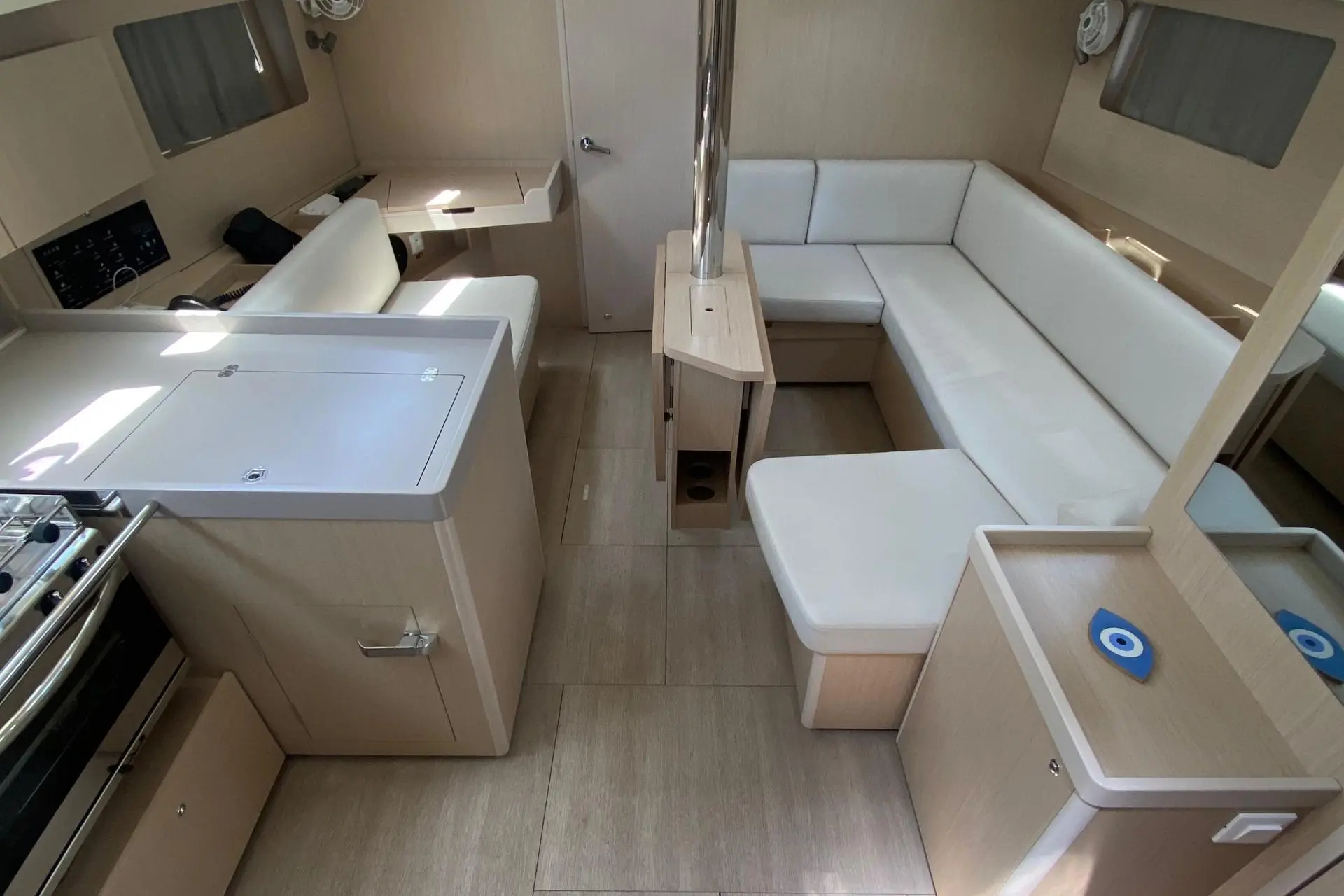 Thumbnail von Beneteau Oceanis 41.1