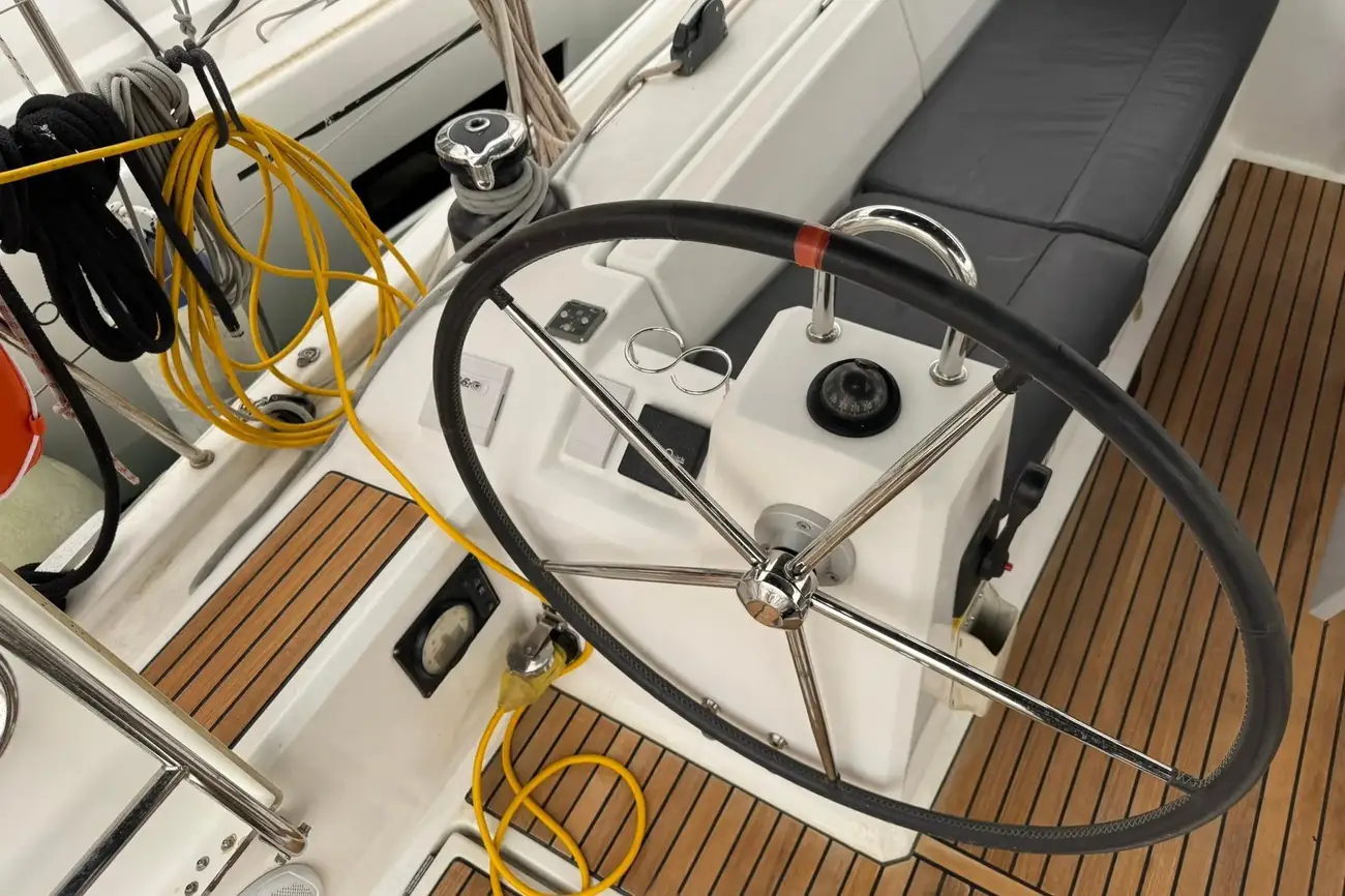 Thumbnail von Beneteau Oceanis 41.1