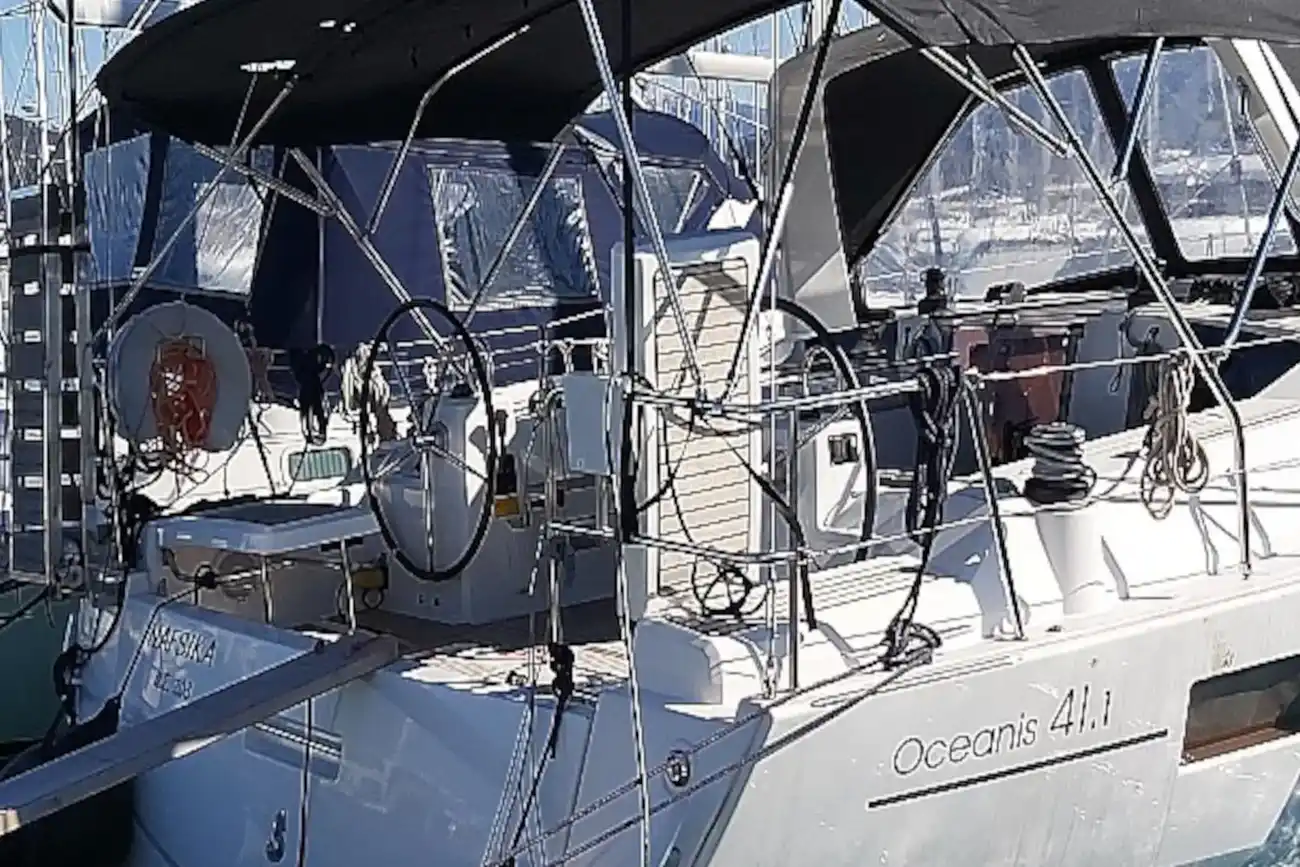 Thumbnail von Beneteau Oceanis 41.1
