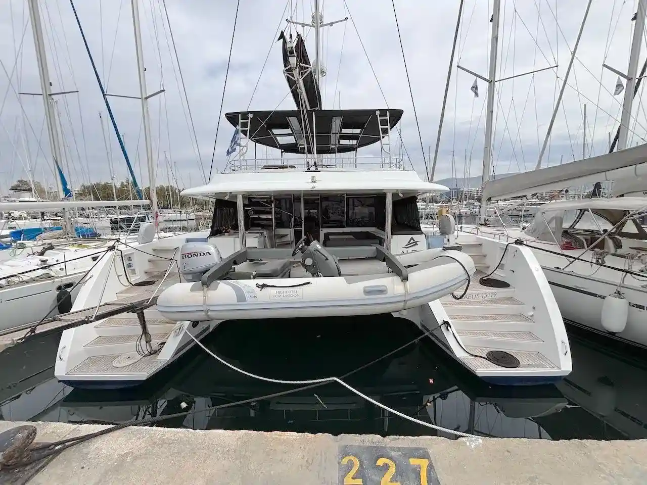 Lagoon 560 S2 Avra