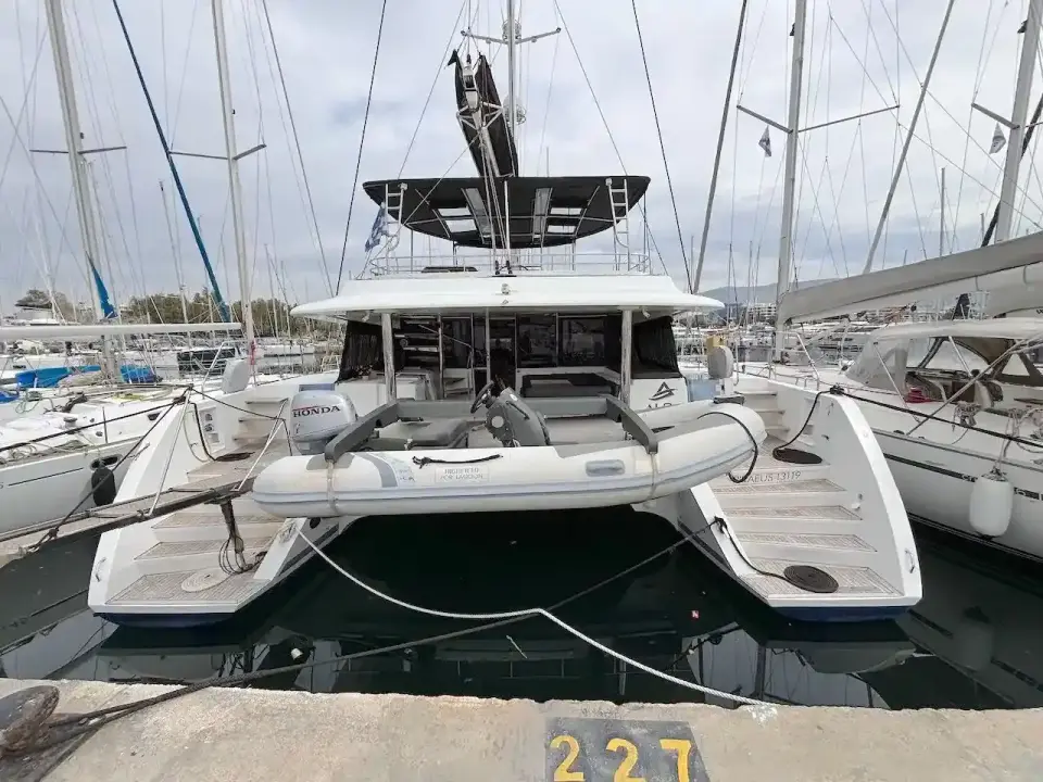 Lagoon 560 S2 Avra