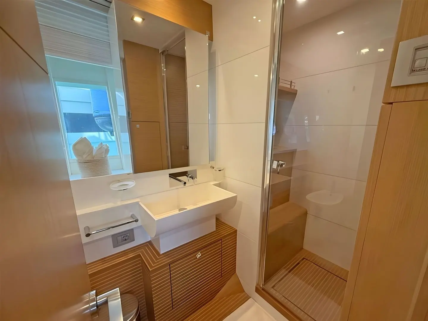 Thumbnail von Ferretti Yachts 800 M/Y ILAV