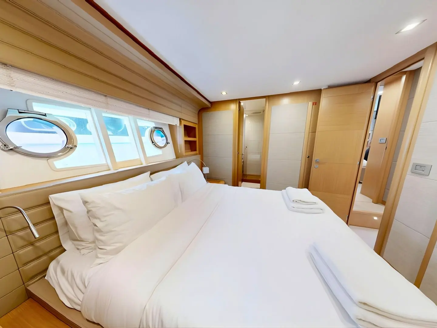 Thumbnail von Ferretti Yachts 800 M/Y ILAV