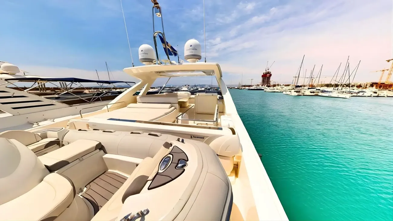 Thumbnail von Ferretti Yachts 800 M/Y ILAV