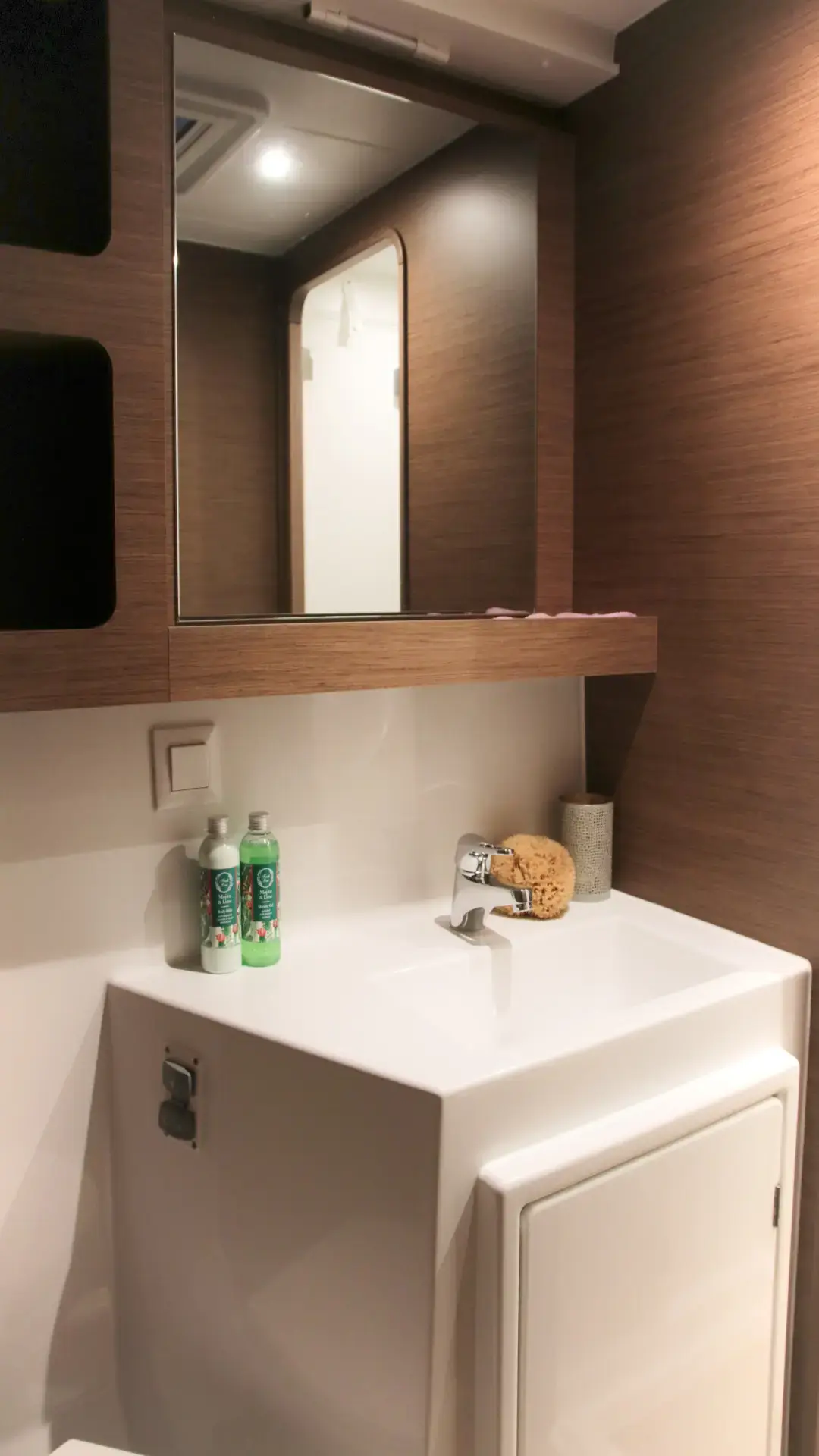 Thumbnail von Lagoon 42 ANTEL AC,Gen,W.maker