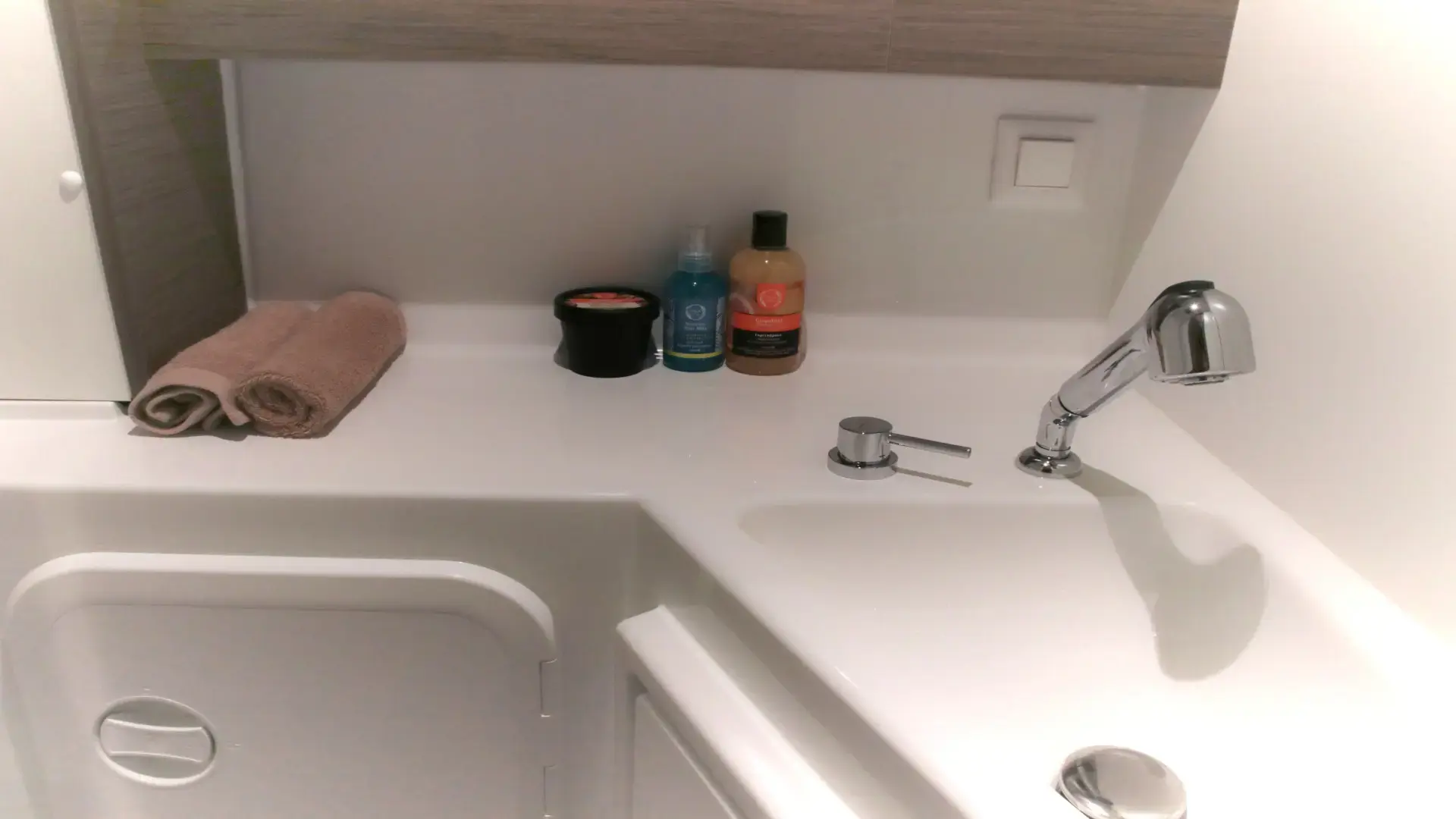 Thumbnail von Lagoon 42 ANTEL AC,Gen,W.maker