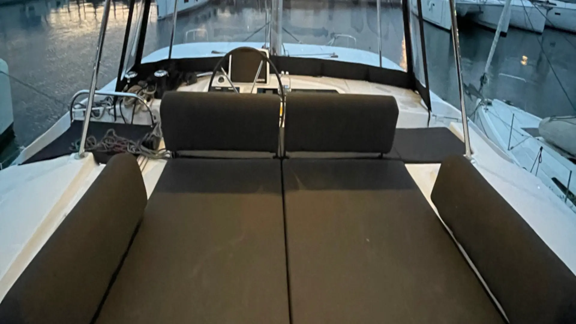 Thumbnail von Лагуна 46 ASTRAEUS