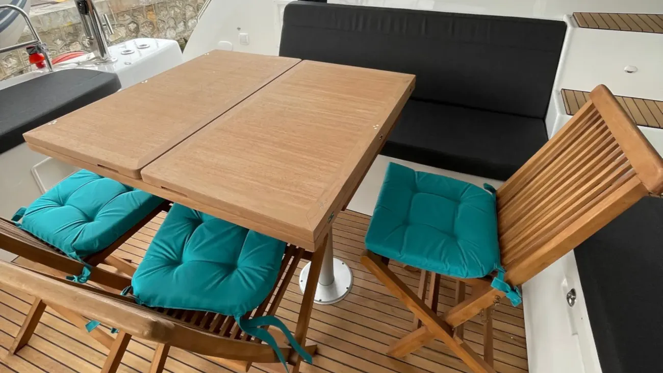 Thumbnail von Лагуна 46 ASTRAEUS