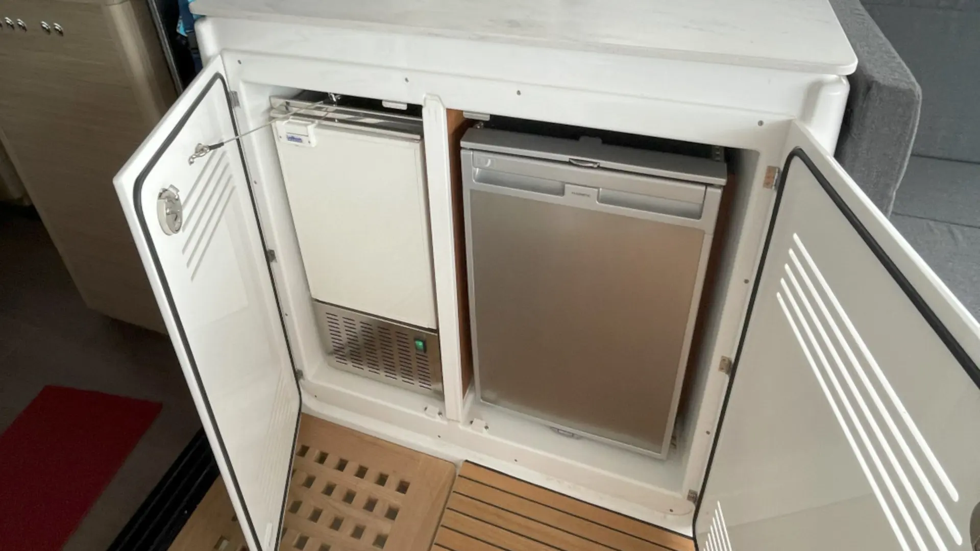 Thumbnail von Лагуна 46 ASTRAEUS