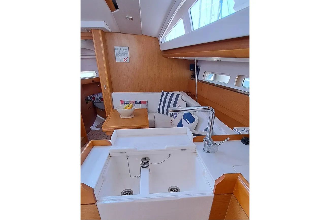 Thumbnail von Jeanneau Sun Odyssey 41 DS
