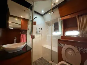 Thumbnail von ダイナ 63 フライブリッジ