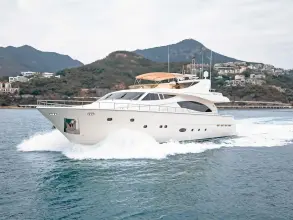 Thumbnail von Ferretti Yachts 880