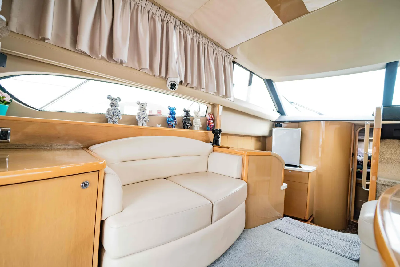 Thumbnail von Princess 42 Fly