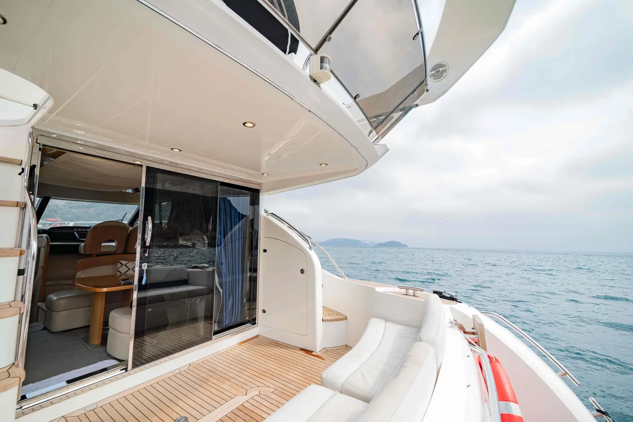 Thumbnail von Princess 42 Fly