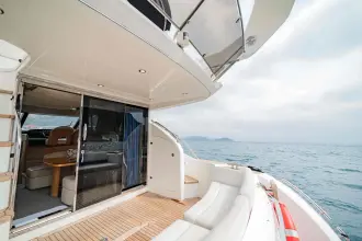 Thumbnail von Princess 42 Fly