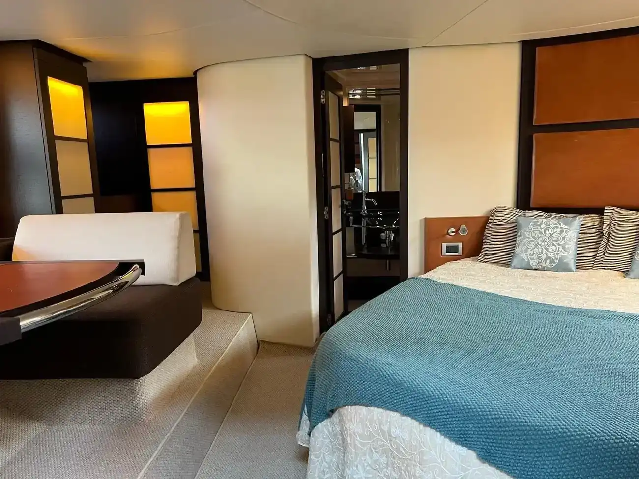 Thumbnail von Azimut 62