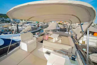 Thumbnail von Ferretti Yachts 550