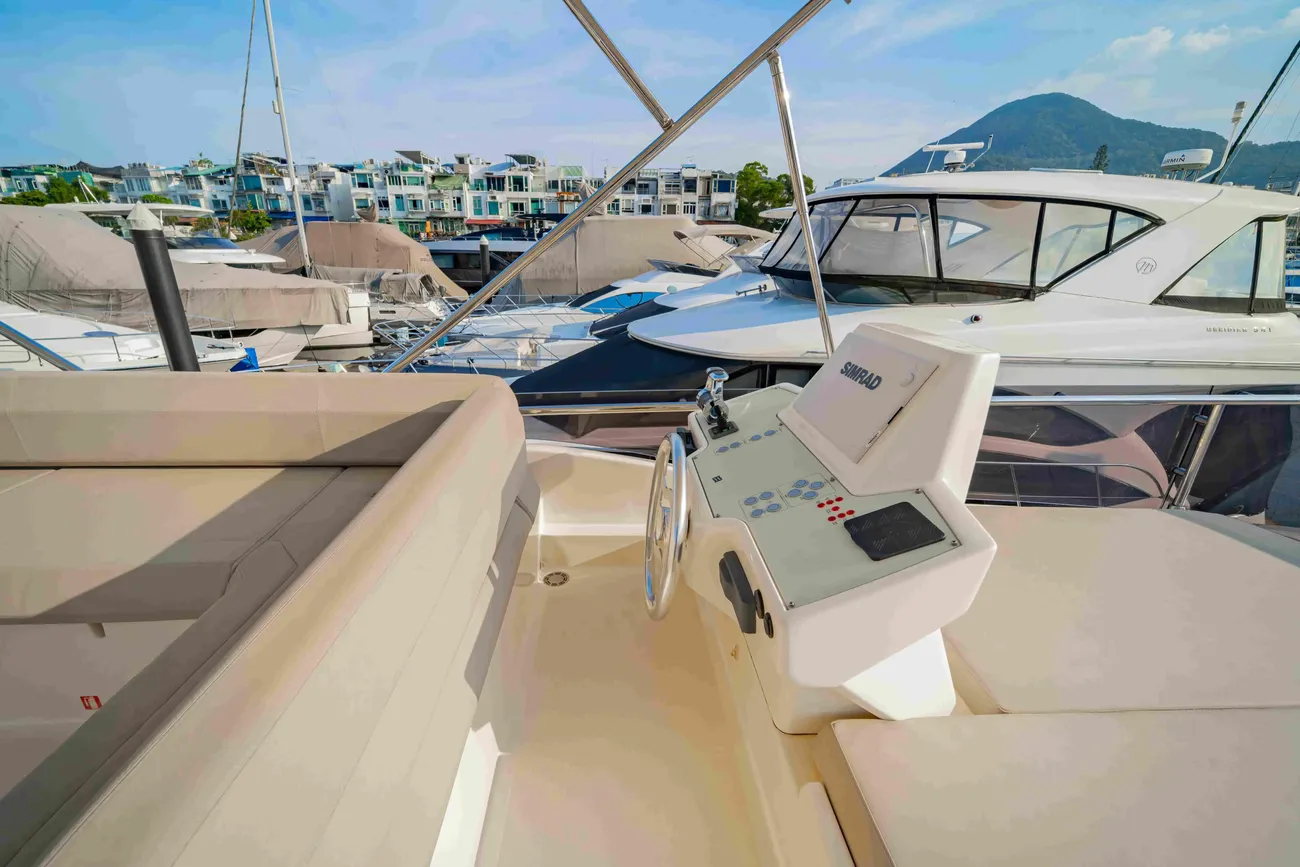 Thumbnail von Ferretti Yachts 550