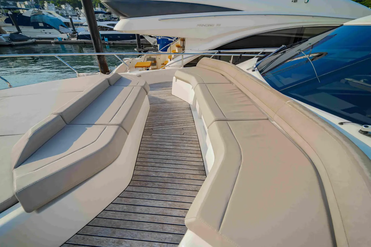 Thumbnail von Ferretti Yachts 550