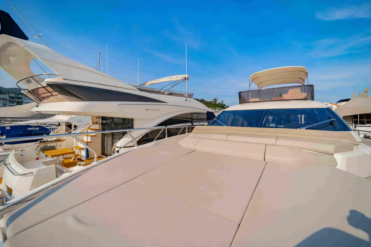 Thumbnail von Ferretti Yachts 550