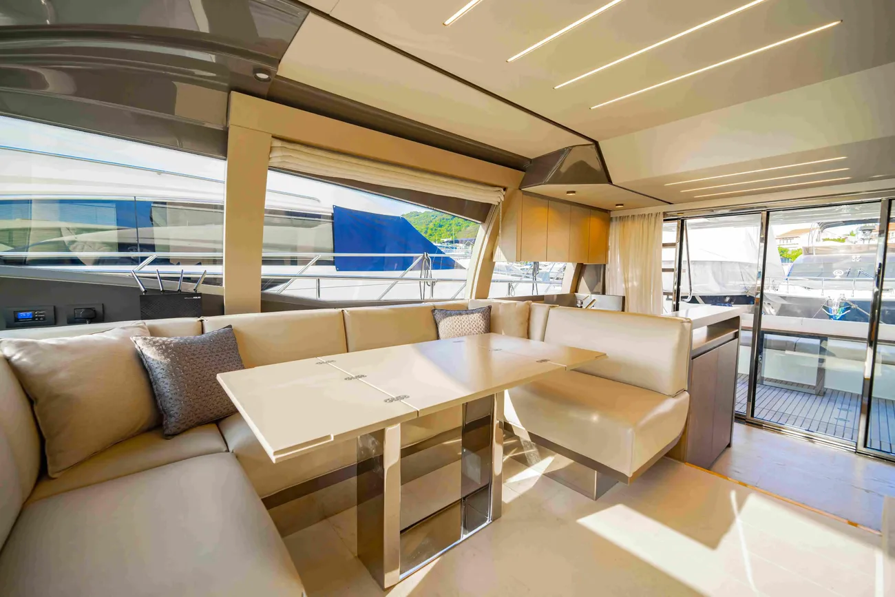 Thumbnail von Ferretti Yachts 550