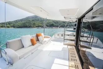 Thumbnail von Fountaine Pajot MY 6