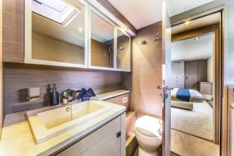 Thumbnail von Fountaine Pajot MY 6