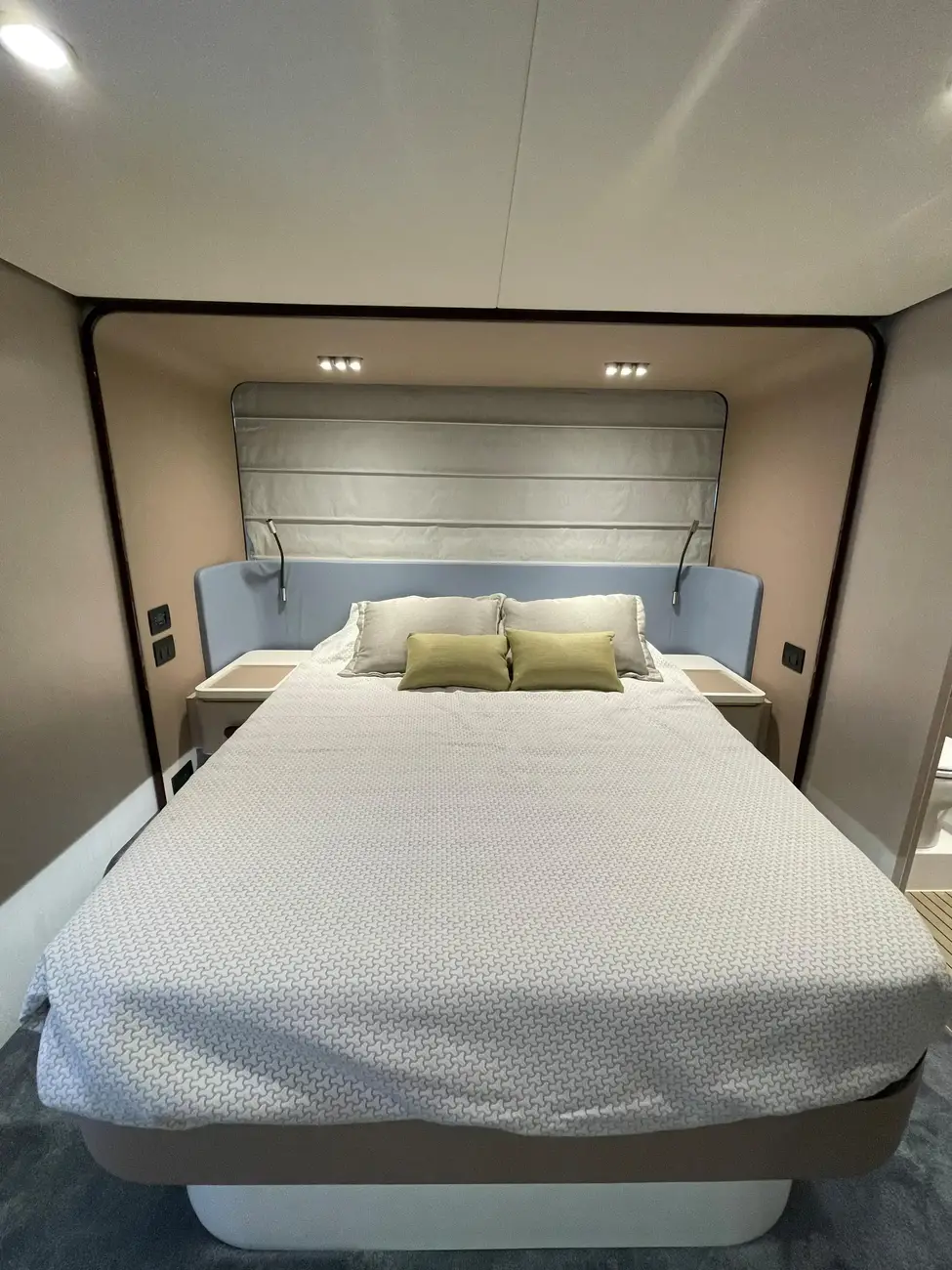 Thumbnail von Azimut 60