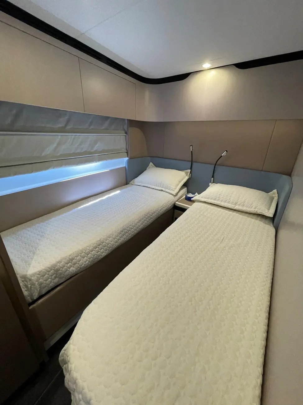 Thumbnail von Azimut 60