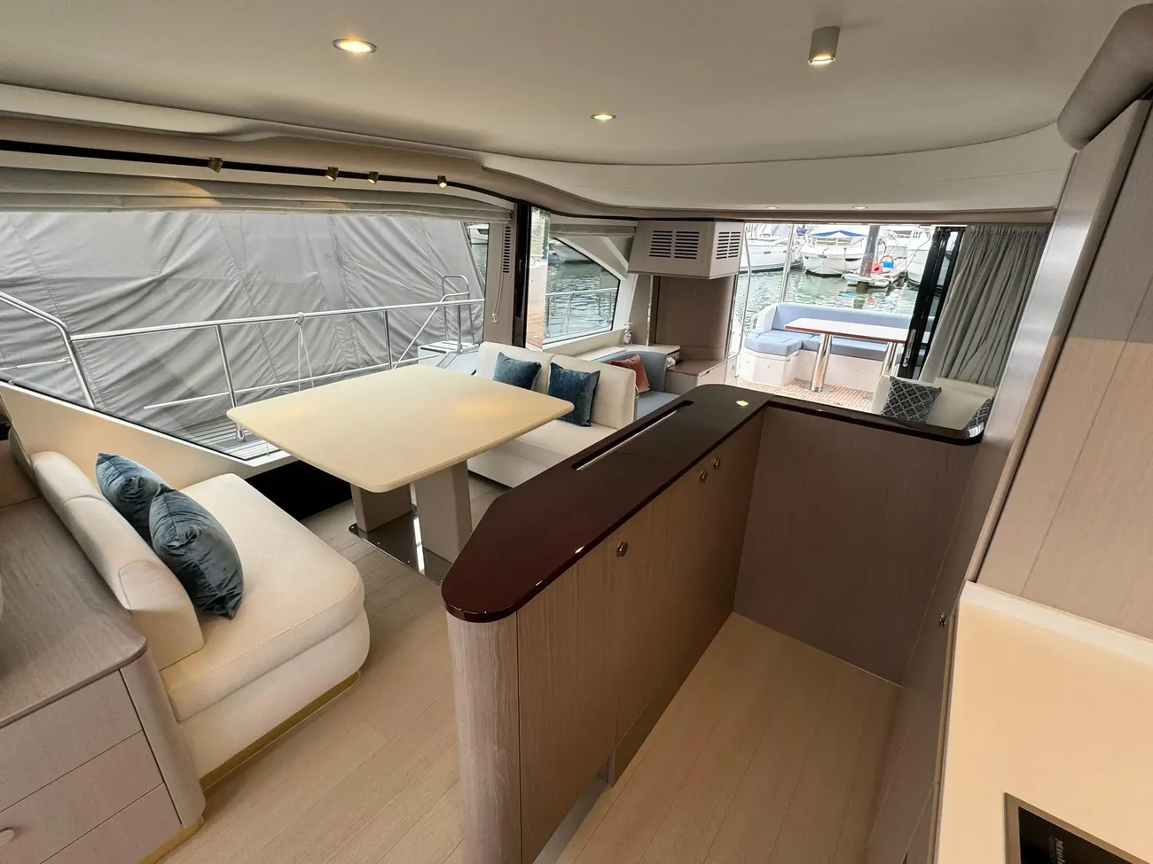 Thumbnail von Azimut 60