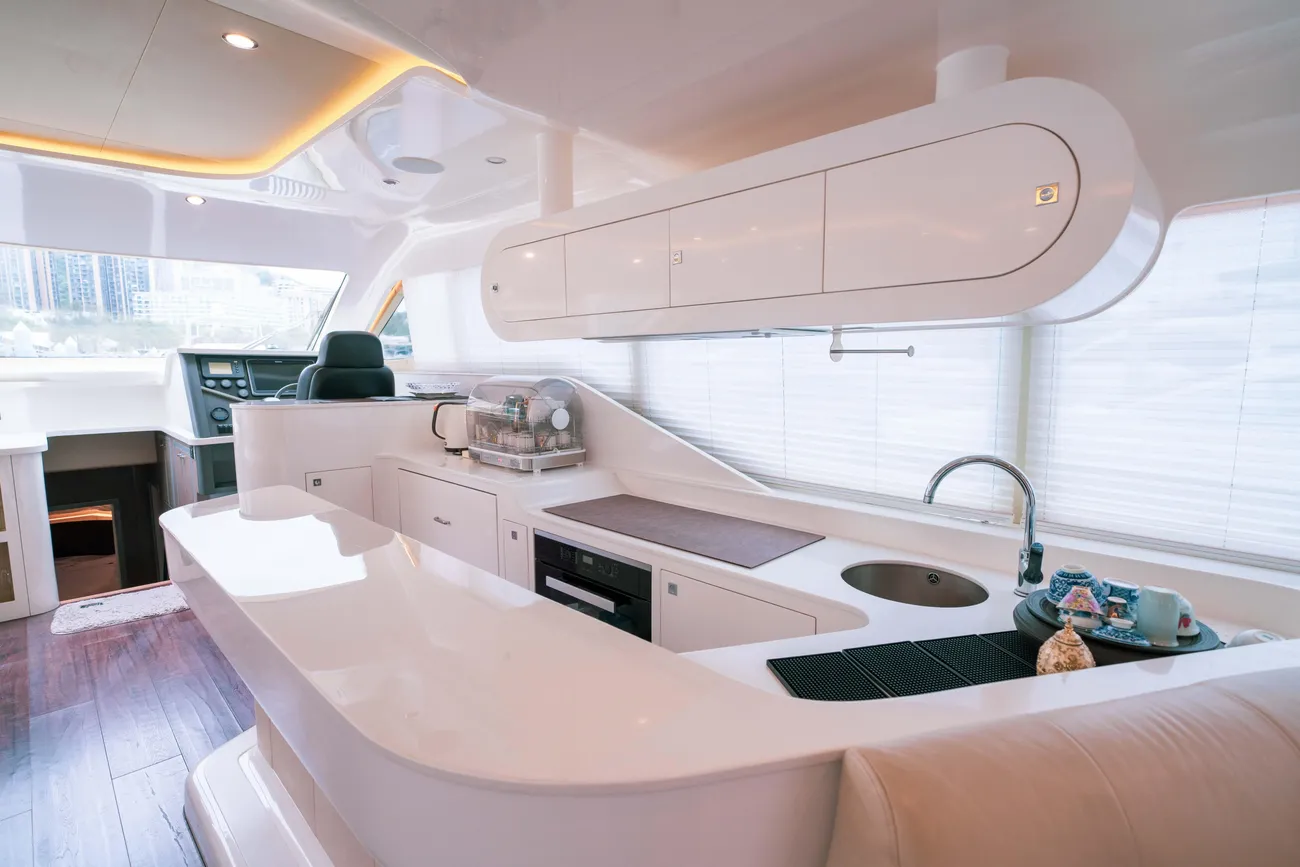 Thumbnail von Allegro Yacht 75 Flybridge