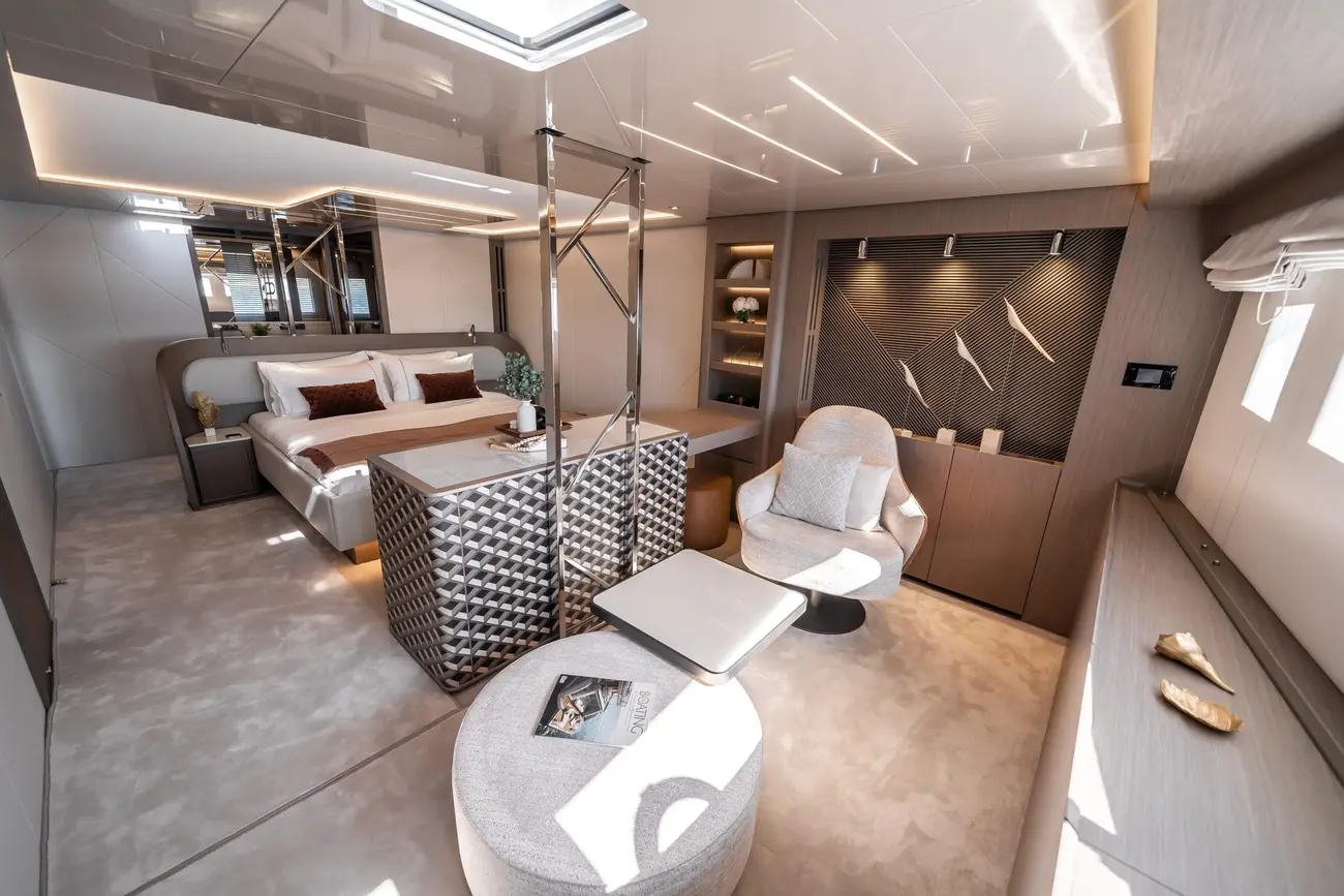 Thumbnail von Prestige M8