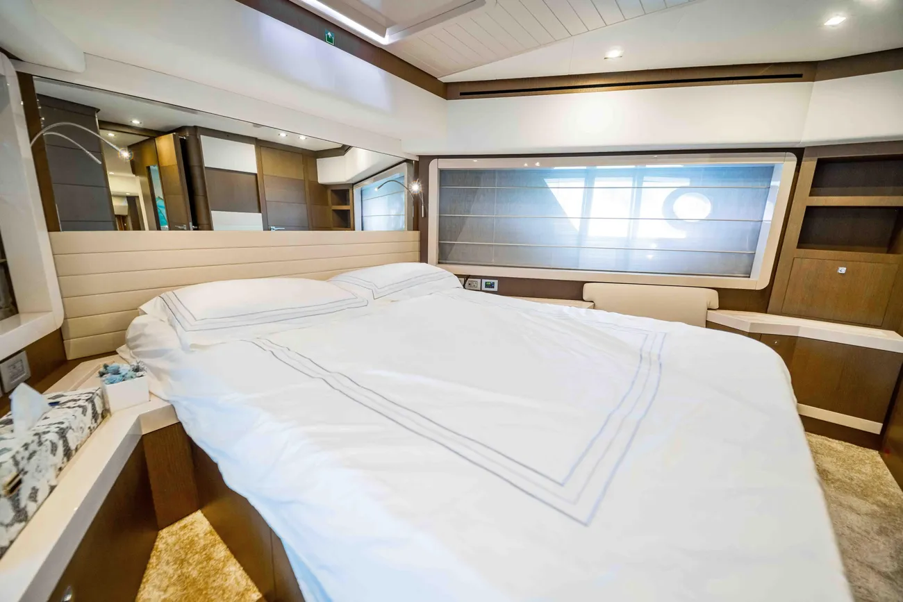 Thumbnail von Ferretti Yachts 870