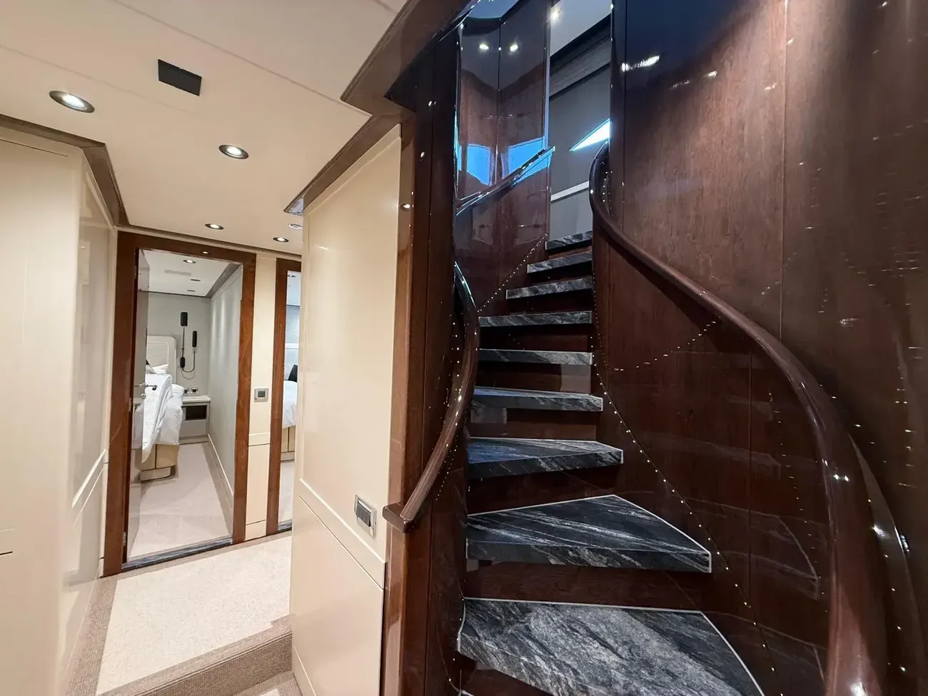 Thumbnail von Guy Couach 3700 Fly