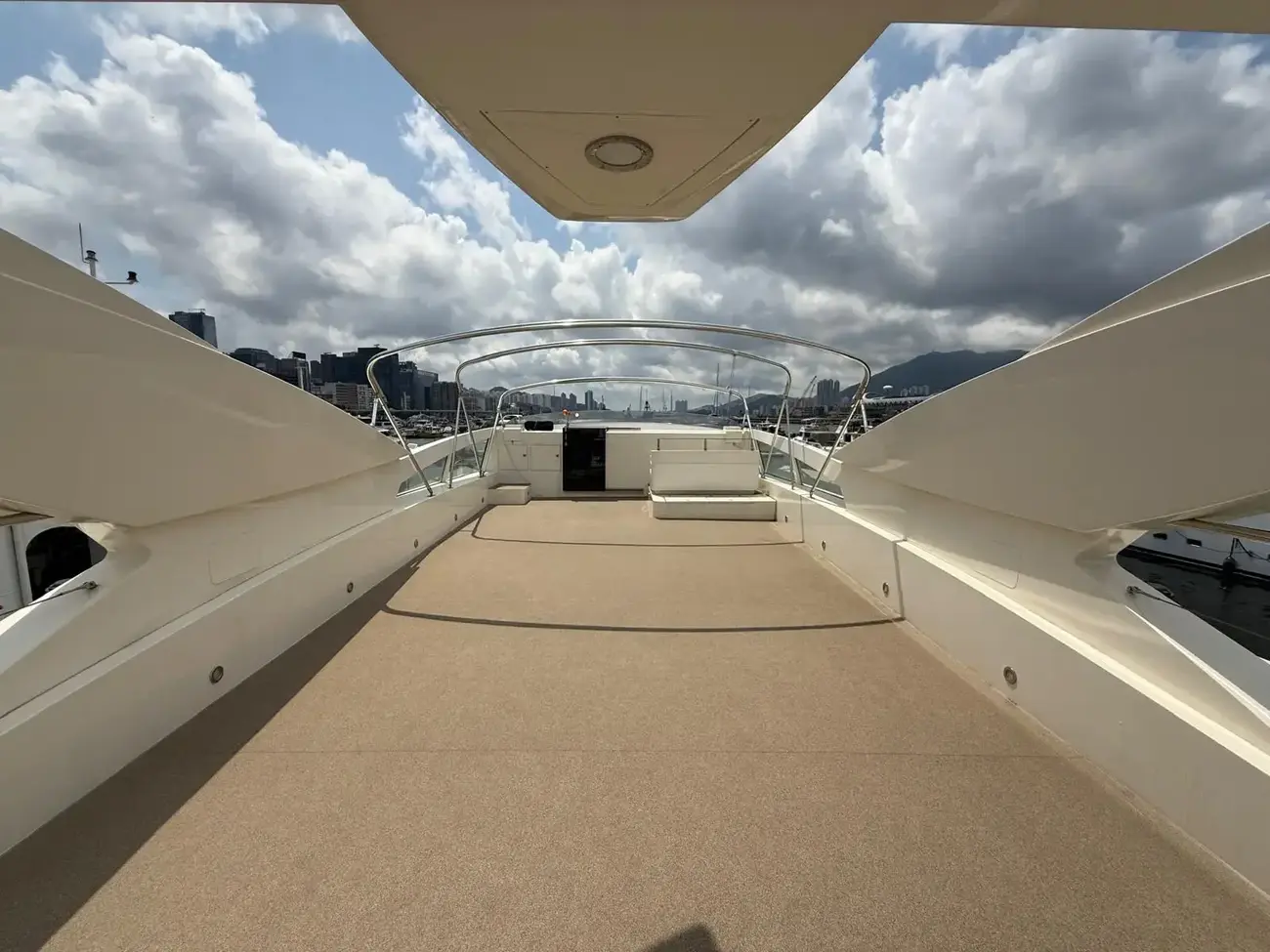 Thumbnail von Guy Couach 3700 Fly