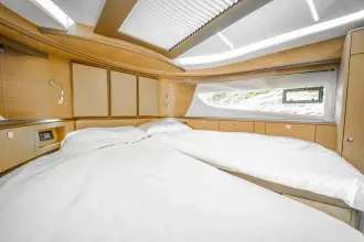 Thumbnail von Galeon 400 FLY