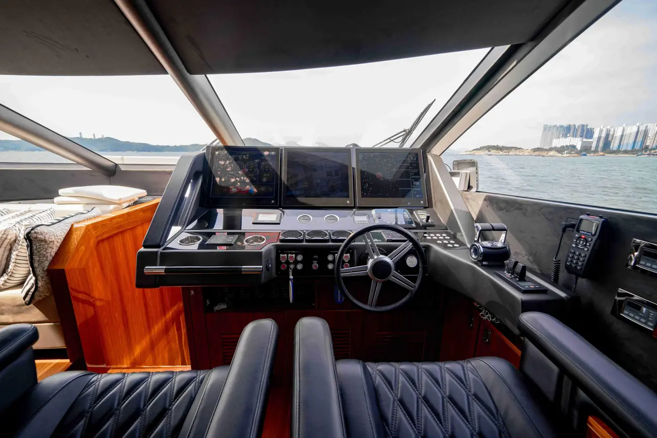 Thumbnail von Яхта Sunseeker 86