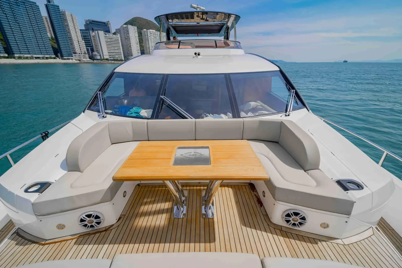 Thumbnail von Яхта Sunseeker 86