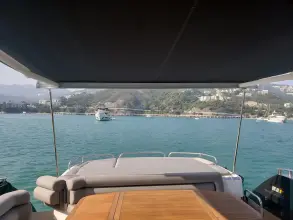 Thumbnail von Sunseeker Predator 64