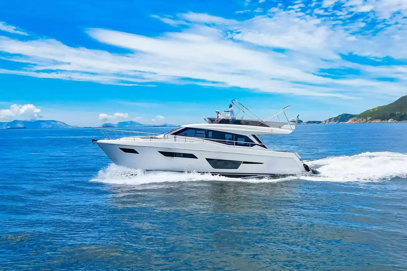 Ferretti Yachts 500