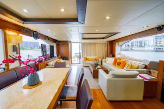 Thumbnail von Sunseeker 88 Yacht