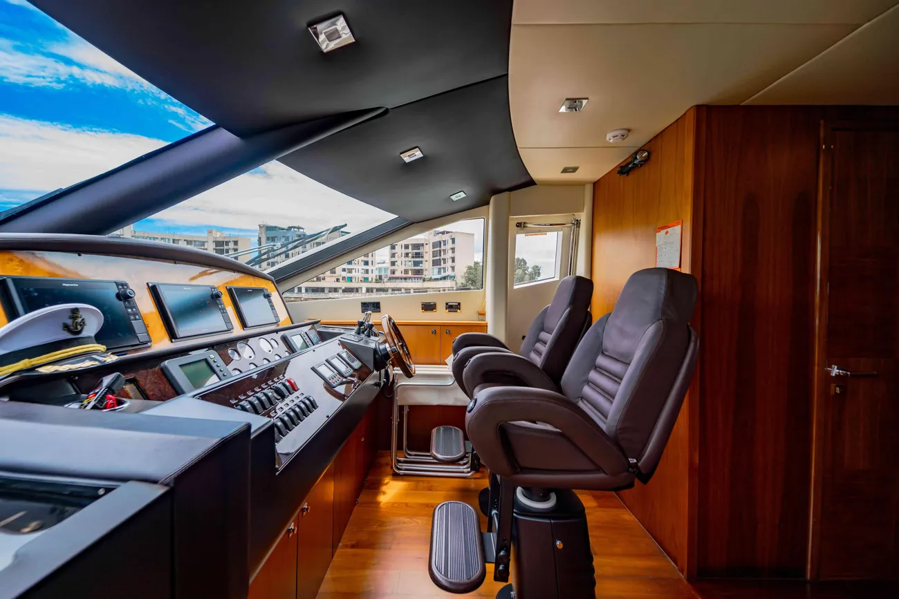 Thumbnail von Sunseeker 88 Yacht