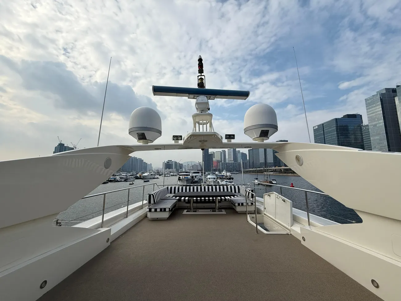 Thumbnail von Guy Couach 120 Couach 120