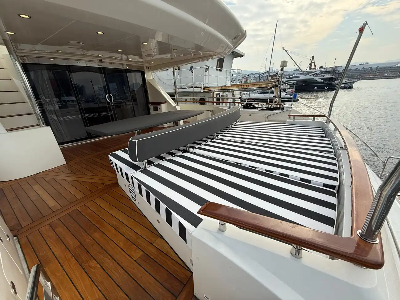 Thumbnail von Guy Couach 120 Couach 120