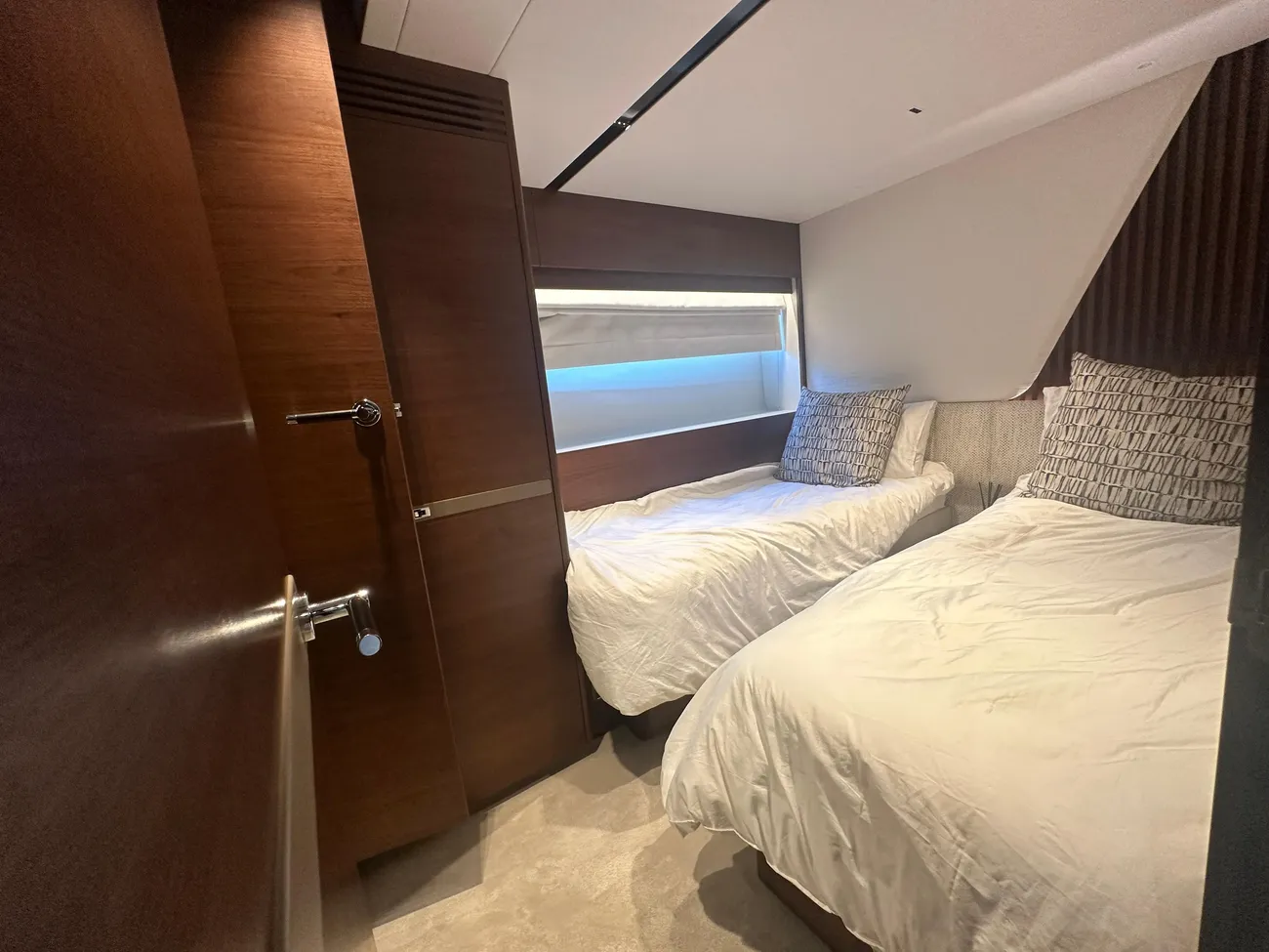 Thumbnail von Princesse Y85