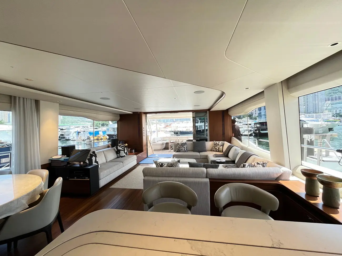 Thumbnail von Princesse Y85