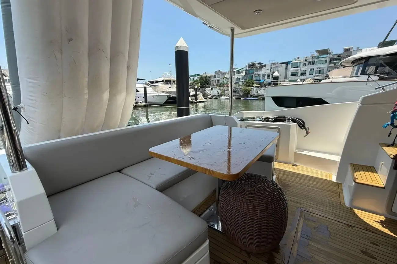 Thumbnail von Azimut 50