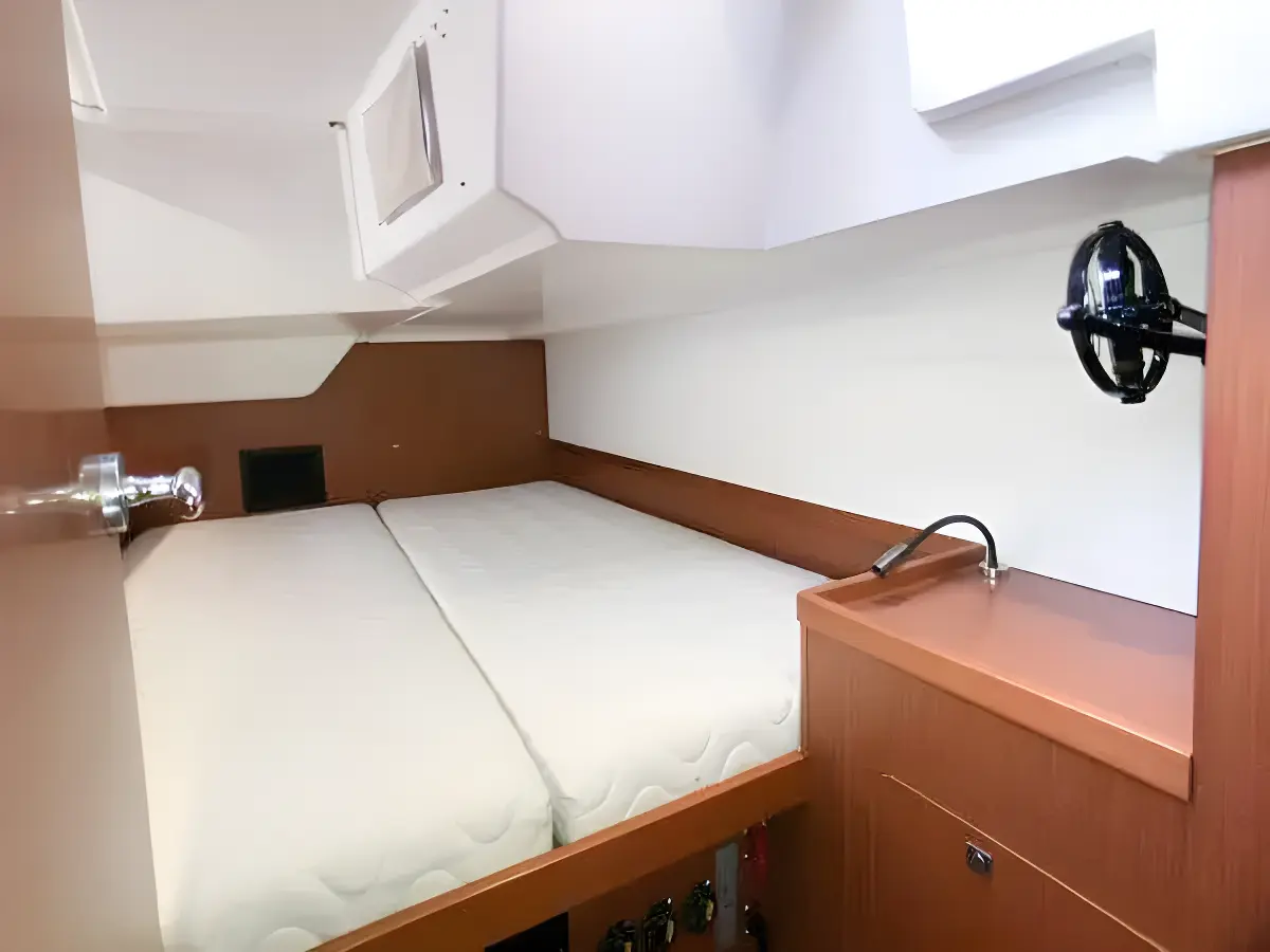 Thumbnail von Beneteau Oceanis 48 10103040