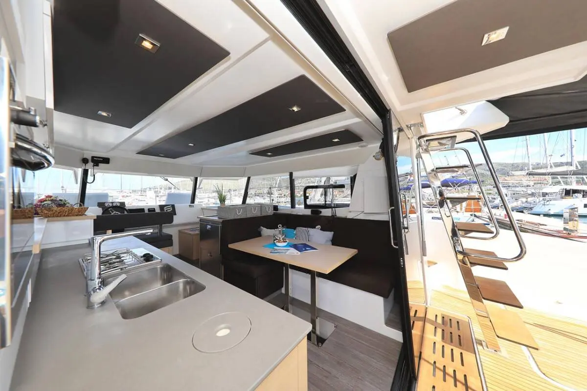 Thumbnail von Fountaine Pajot MY 37