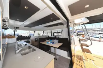 Thumbnail von Fountaine Pajot MY 37